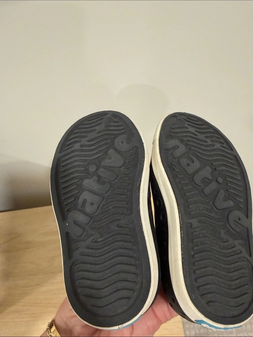 Native Shoes Black with White Toe Kids Water Shoes 6 Toddler